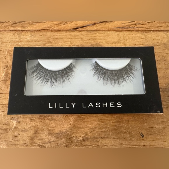 NEW Lilly Lashes Premium Mink Synthetic ~ Orlando - Picture 5 of 6